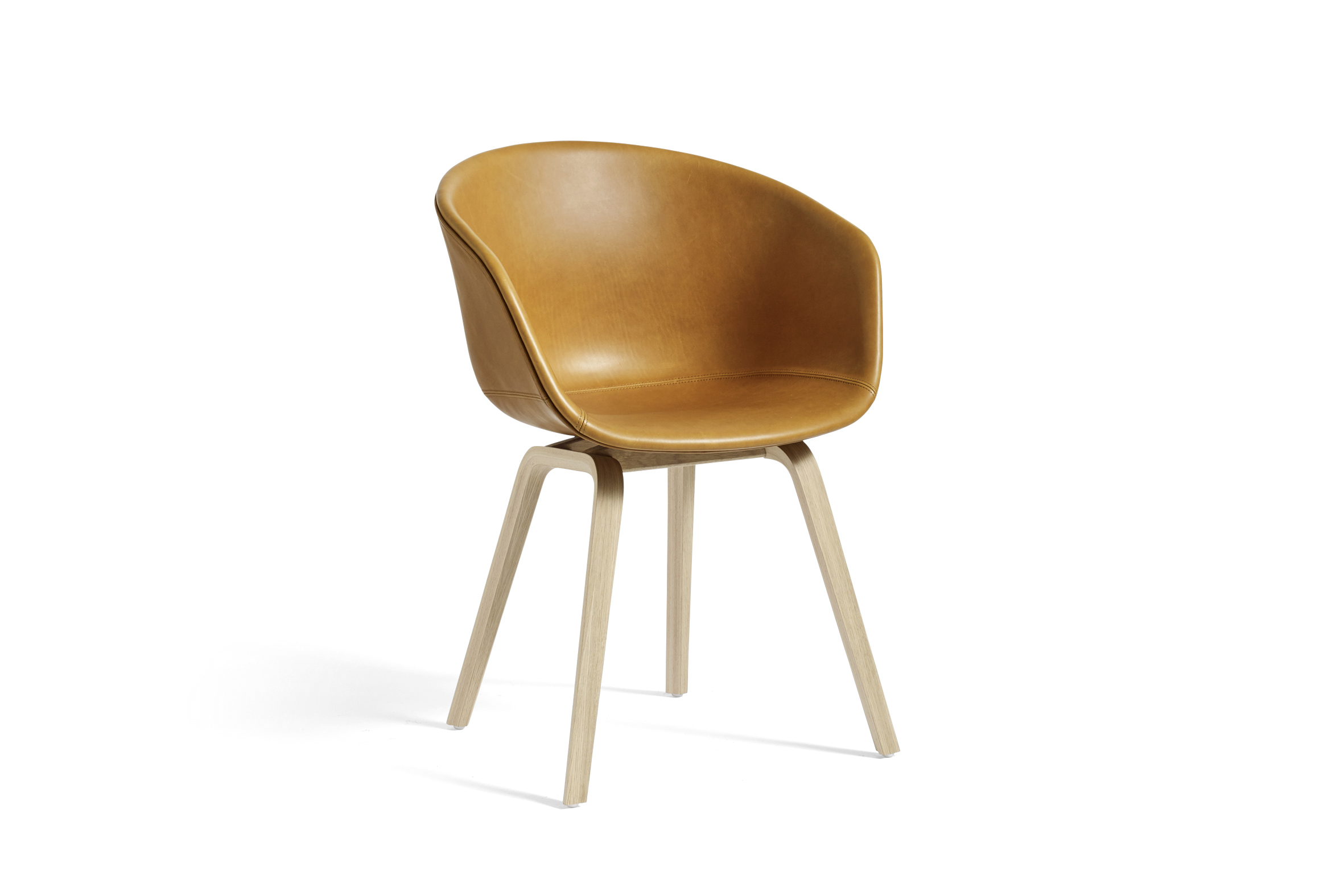 AAC23 Oak matt lacquer base_Uph leather silk cognac